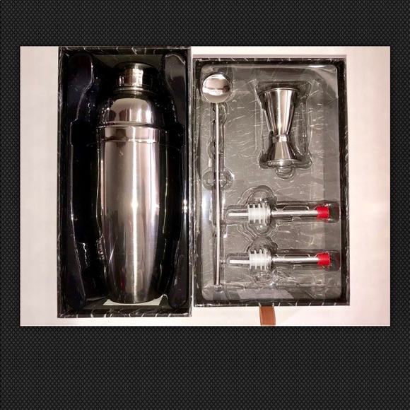 BARTENDING COCKTAIL KIT - Picture 2 of 6